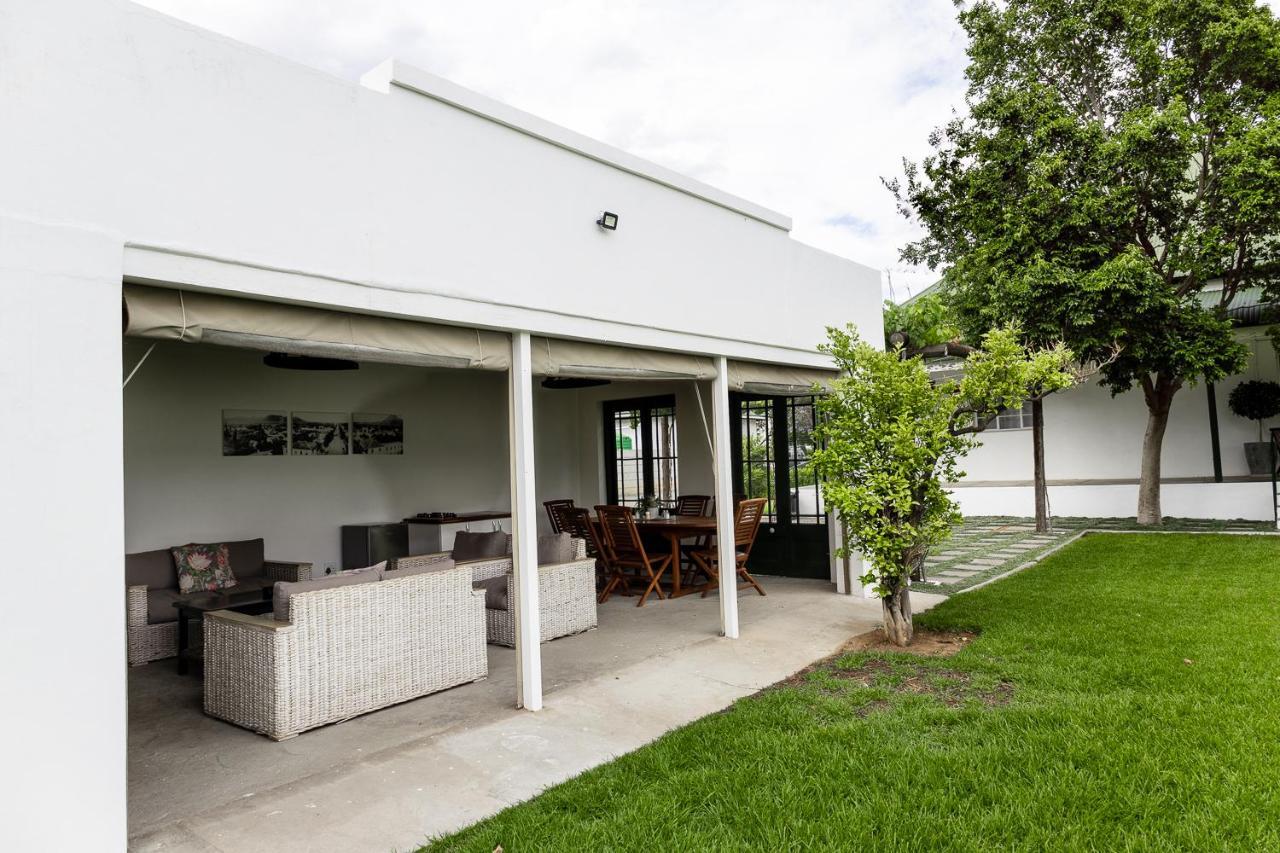 Victorian Square Guesthouse กราฟฟ์-เรเน็ต ภายนอก รูปภาพ