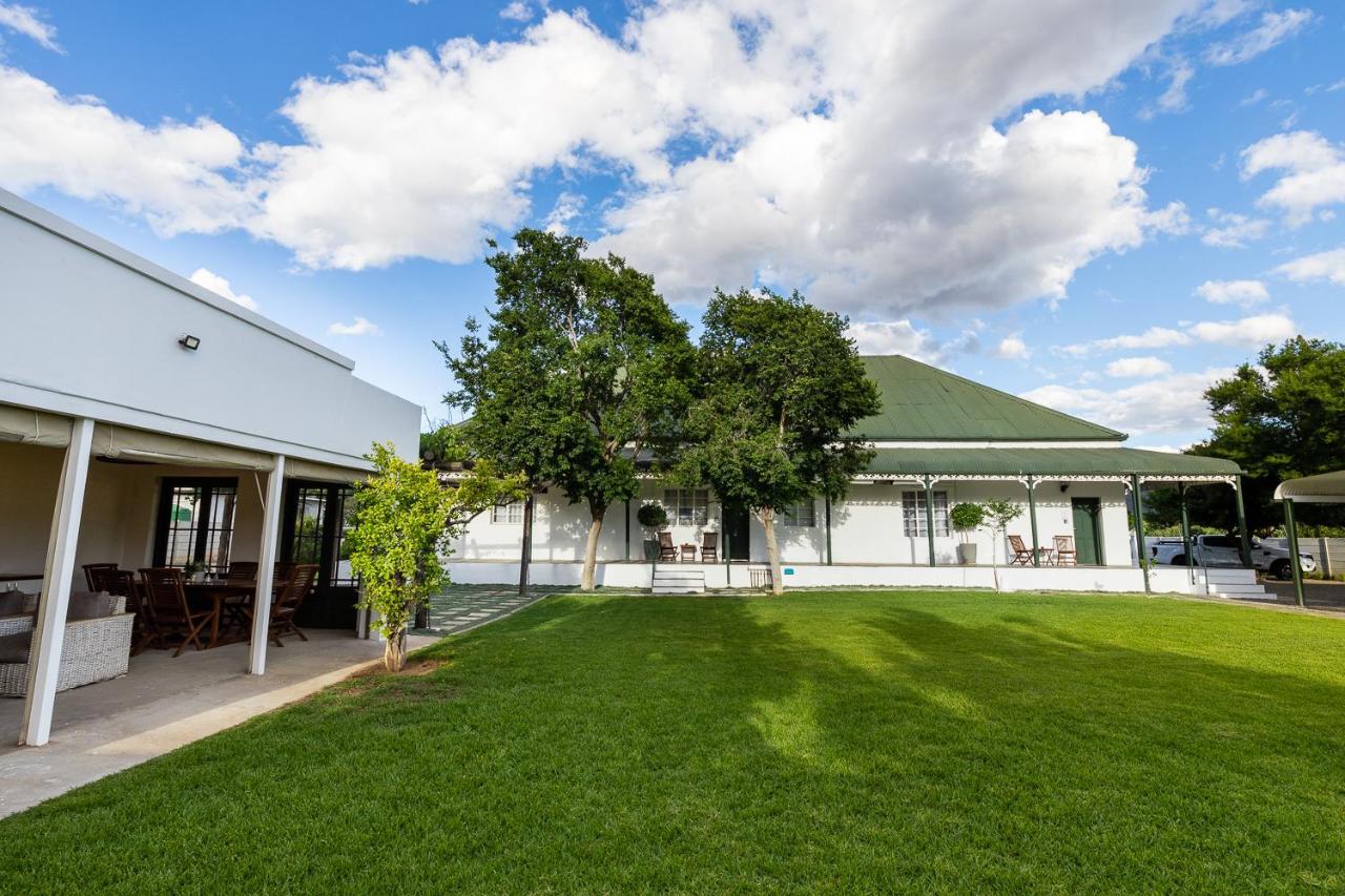 Victorian Square Guesthouse กราฟฟ์-เรเน็ต ภายนอก รูปภาพ