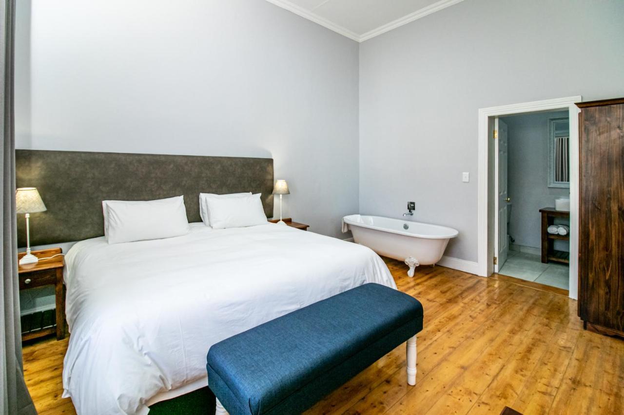 Victorian Square Guesthouse กราฟฟ์-เรเน็ต ภายนอก รูปภาพ