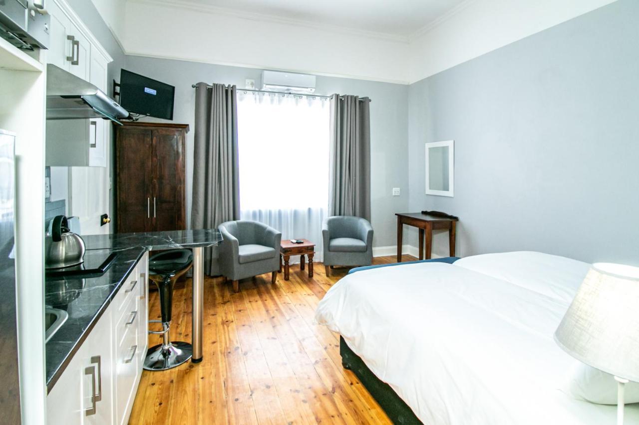 Victorian Square Guesthouse กราฟฟ์-เรเน็ต ภายนอก รูปภาพ